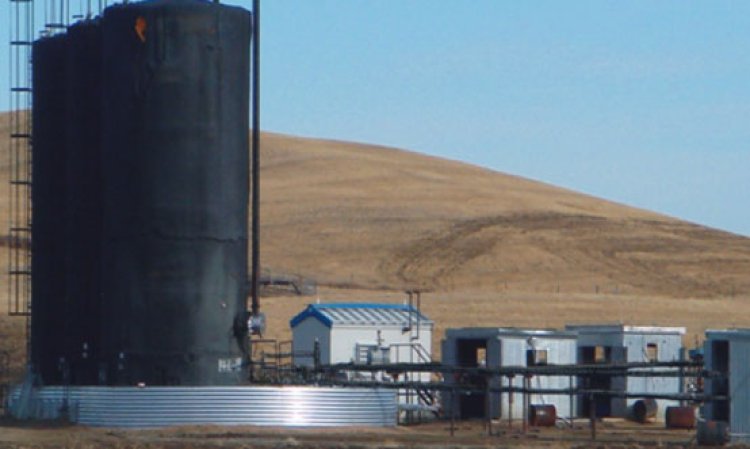 Figure 9: Use of reflective insulation in an oil-field facility. Source: Covertech Fabricating, Canada.